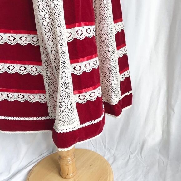 Vintage carefree fashions velvet/lace skirt size S - Picture 3 of 7